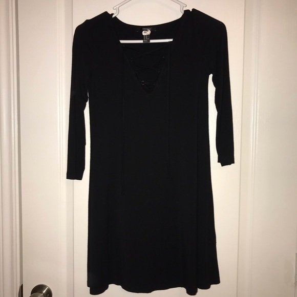 Black long sleeve knee length dress - Picture 1 of 3